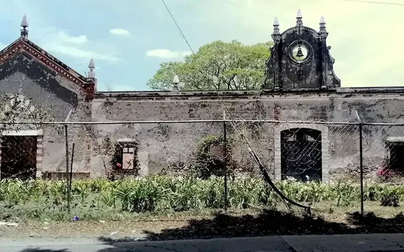 Fachada del casco de la Ex Hacienda de Zavaleta
